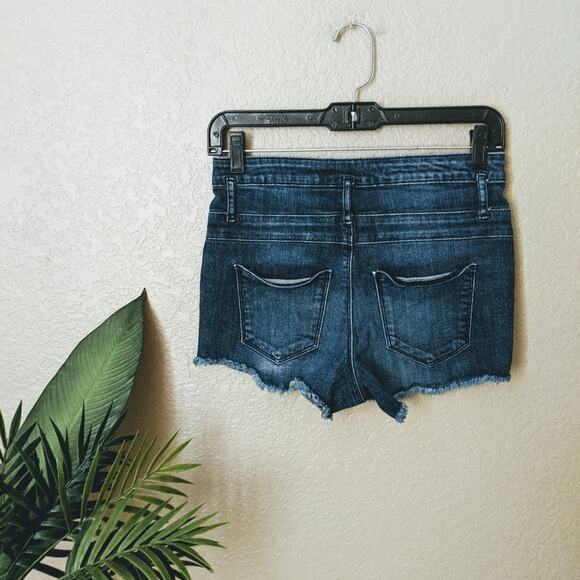 Refuge High Waisted jean Shorts with Raw Hem Sz 4 - Picture 2 of 2